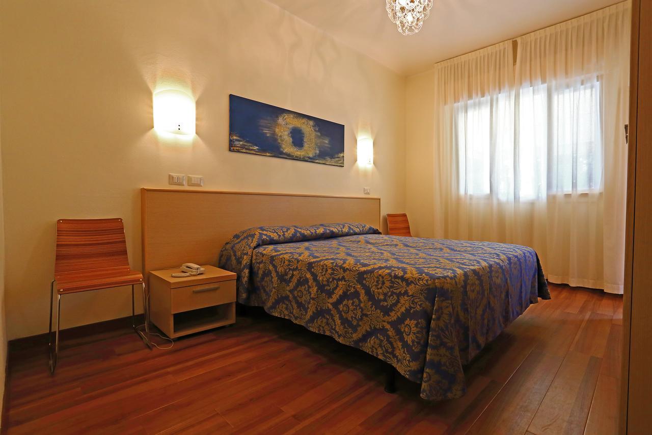 Hotel Castiglione Lignano Sabbiadoro Zewnętrze zdjęcie