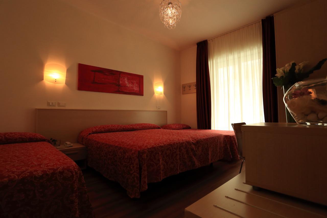 Hotel Castiglione Lignano Sabbiadoro Zewnętrze zdjęcie