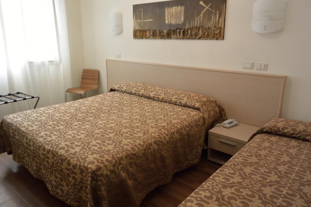 Hotel Castiglione Lignano Sabbiadoro Zewnętrze zdjęcie